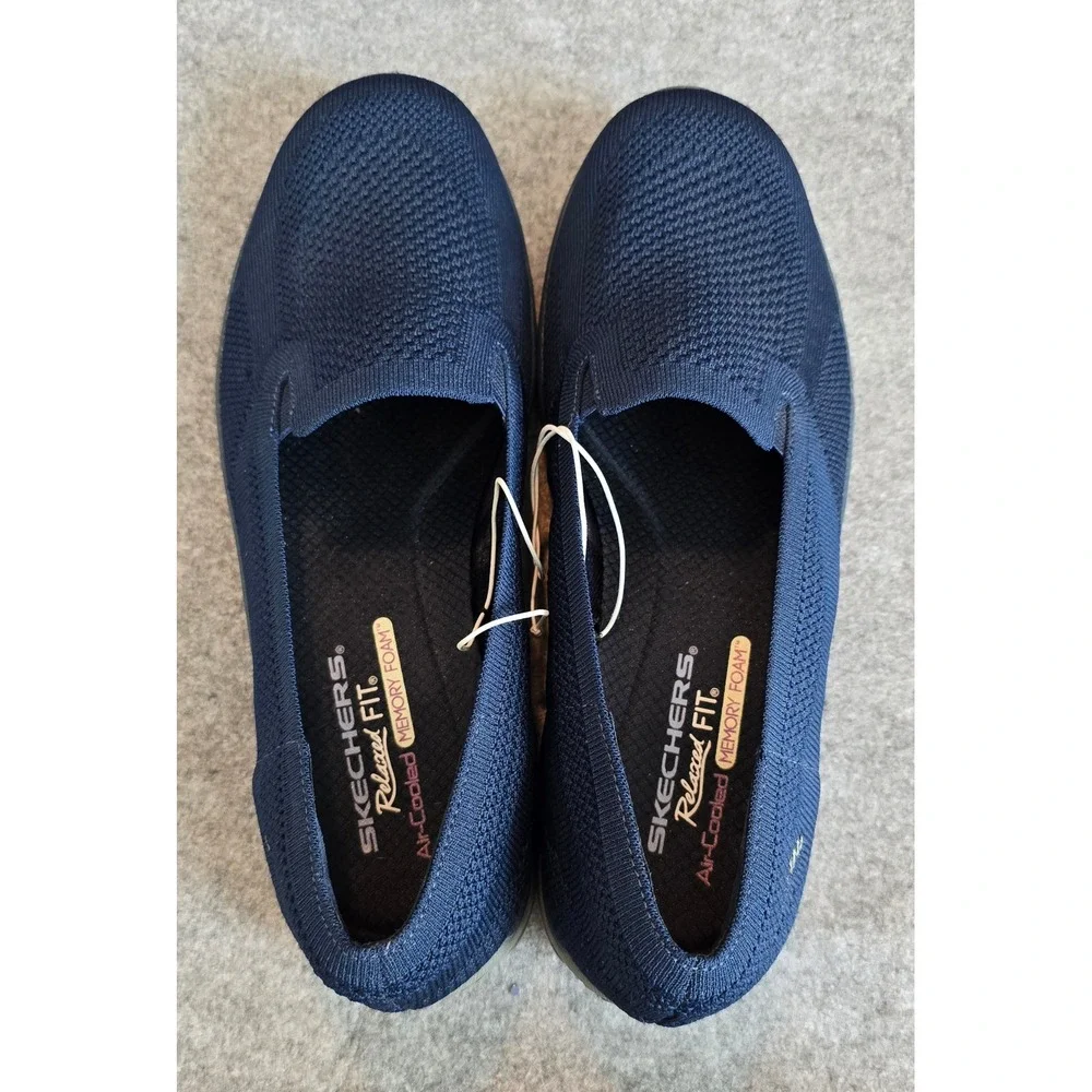 NEW Skechers Relaxed Fit slip-on shoes Women's Sz 10 navy Air-Cooled Memory Foam
